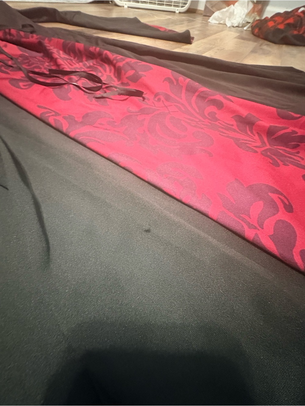 Women’s 2XL Gothic Hooded Medieval Renaissance Dress Black Red Lace-Up Witch Cos - Picture 6 of 9